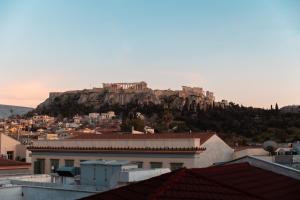 Parthenon Portrait Apartments