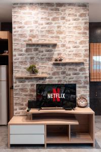 Parthenon Portrait Apartments