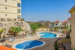 LA PAZ. Lovely apartment overlooking the golf and sea