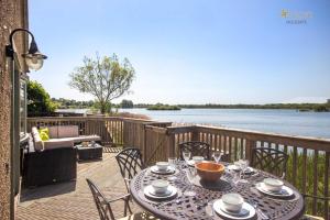 Mill Village 67, Driftwood Lake House - P