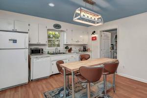 Lure and Leisure Lakehouse