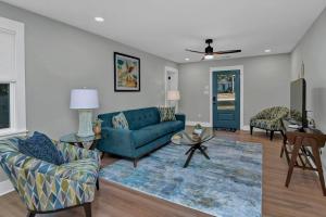 Modern Home Near Forest Drive - 4hvězdičkové hotely ve městě Columbia