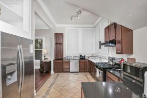 Spacious 5BR - Pet Friendly