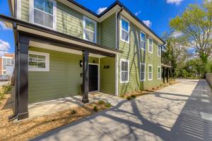 6 King BR-Across from Township