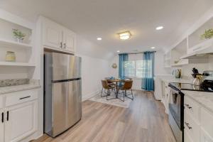 Double-Suite Apartment Home