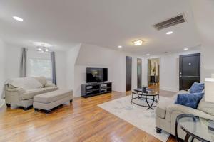 Double-Suite Apartment Home