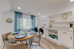 Double-Suite Apartment Home