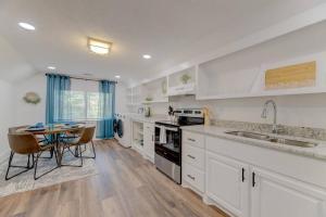 Double-Suite Apartment Home