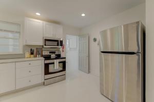 Homey 3BD Columbian Getaway