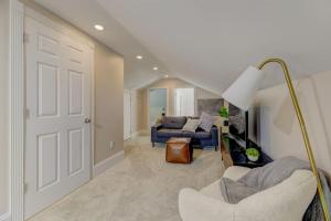 910 Sunset - Suite on Sunset