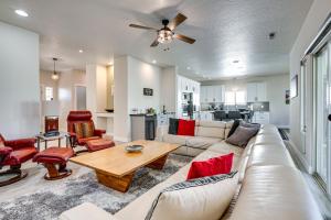 Spacious Mesquite Getaway - 12 Mi to Golf Course