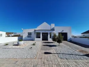 6 On Bloumagriet - Britannia Bay