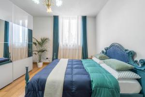 FLORENCE GIANNOTTI HOME