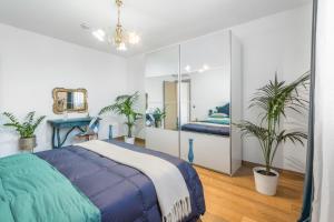 FLORENCE GIANNOTTI HOME