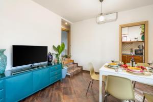 FLORENCE GIANNOTTI HOME