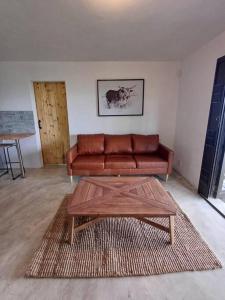 Escape to Infinite Stays Cottage