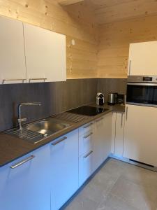 Entspannen im Holzchalet mit Panoramablick, Ruhe und Infrarotsauna