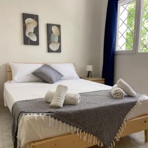 Bright and airy room, shared bathroom, st Julians