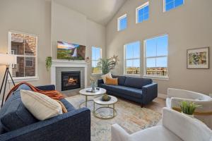 NEW! Elegant Home near TPC Golf Course & Trails