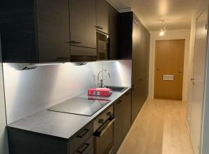 Suite Apartment HILLA near main city spots, on-Street Car parking, WiFi, 3BEDS
