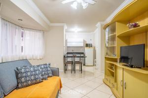 Apto c 1Q 100m da Praia Central - BC - EDG403