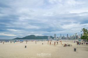 Apto c/ 1Q 100m da Praia Central - BC - EDG403