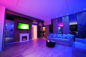 DUCA DEGLI ABRUZZI Modern House LUXURY RELAX - VICINO AEROPORTO - CHECK IN H24