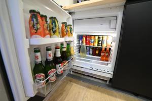 DUCA DEGLI ABRUZZI Modern House LUXURY RELAX - VICINO AEROPORTO - CHECK IN H24