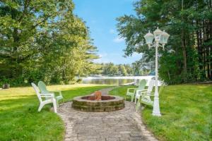 Piscataquog Reservoir House