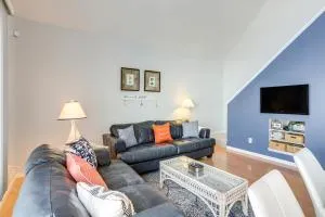 Family-Friendly Port Clinton Home with Private Deck - Sand Beach