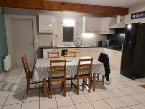 Maisons de vacances Gite Cinqcy 2 : photos des chambres