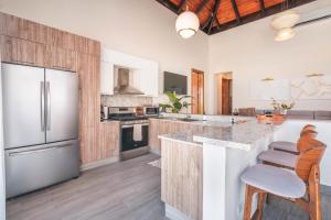 Tropical villa with picuzzi at Green Village BCA