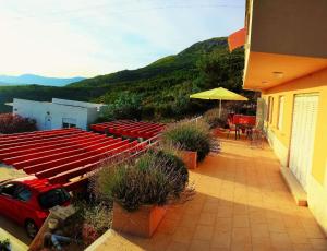 Ferienwohnung mit Terrasse und herrlichem Ausblick - b43634