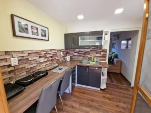 Stela Apartman areál Vadaš