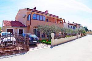 Ferienwohnung in Pula mit Grill, Garten und Terrasse