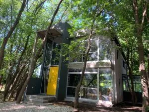 Loft moderno en medio del bosque - Guillermo E. Hudson