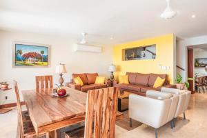 3BR Beachfront townhouse at Puerto Bahia