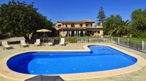 Ferienhaus Costitx mit Pool und Internet für 12 Personen