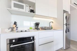 Brand new 1 bed loft with spectacular city view