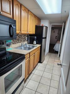 Heated Pools, Heated lazy river, 3 hot tubs-Privately owned Oceanfront renovated condo on 12th floor