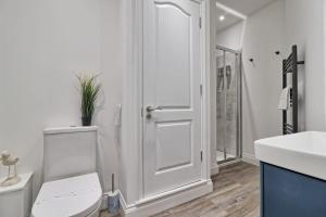 Coastal Nest - Premium flat,3 Minutes to the Beach