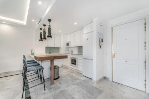 New and Modern Apartment in the heart of Puerto Banús