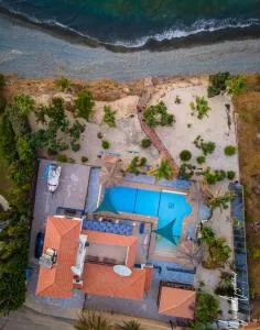 Astrofegia Beachfront Villa - Mosphileri