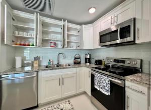 Modern Townhouse with terrace!