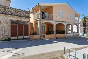 Apartments by the sea Podaca, Makarska - 13189 - Viškovića Vala
