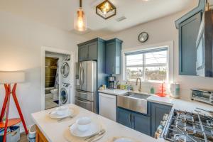 San Diego Guest House Apartment with Patio and Hot Tub