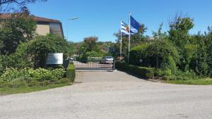 SCHELP Bed by the Sea