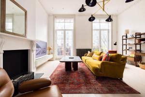 The Tree House 2 bedroom apartment by Hyde Park