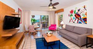 1BD Del Palmar Ocean Views Pool & Resort