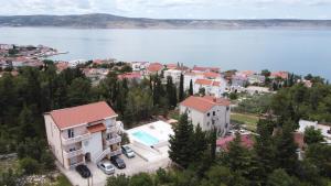 Große Ferienwohnung in Starigrad mit Balkon 